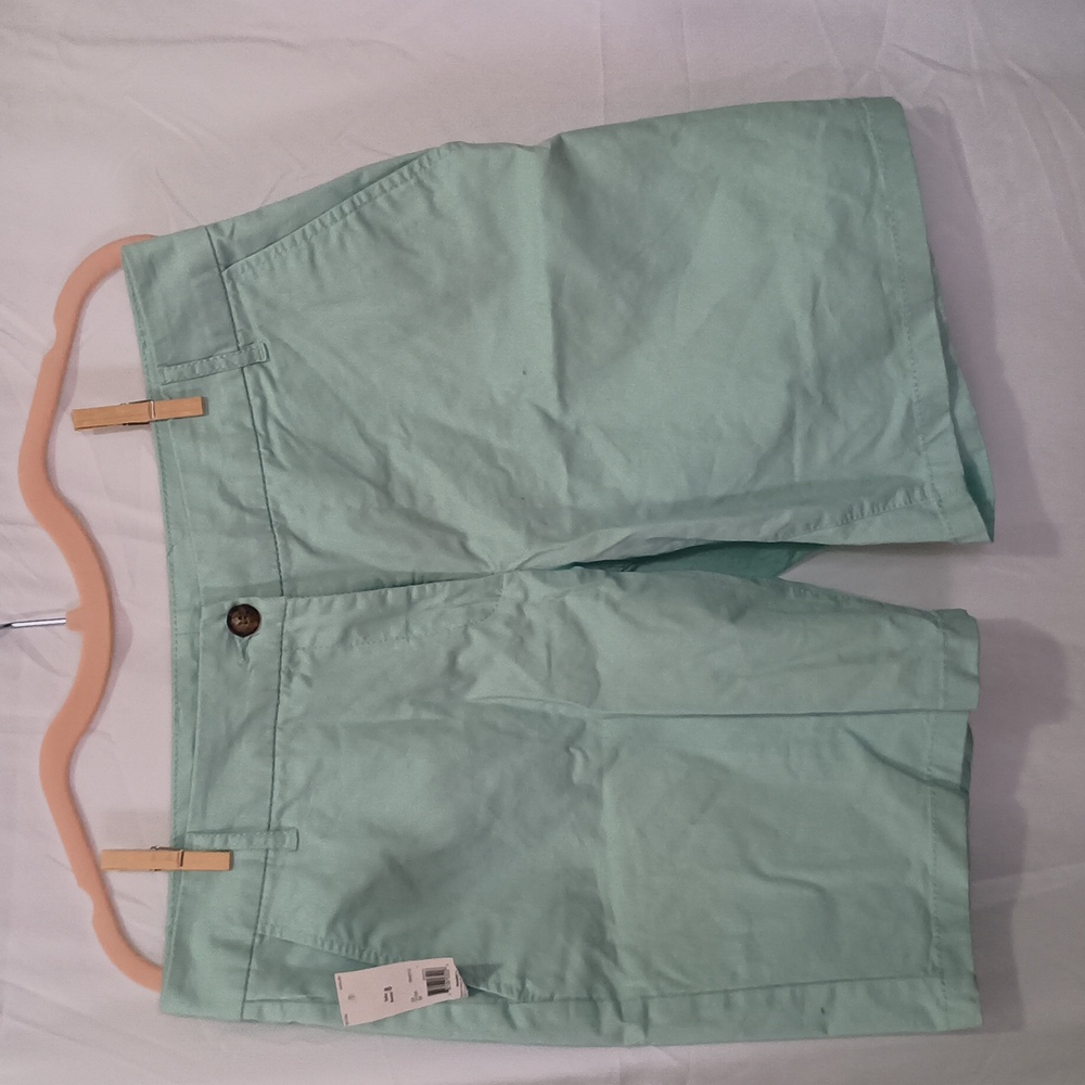🛍️3/$10🛍️ NWT George Mint Green Shorts Size 8 M